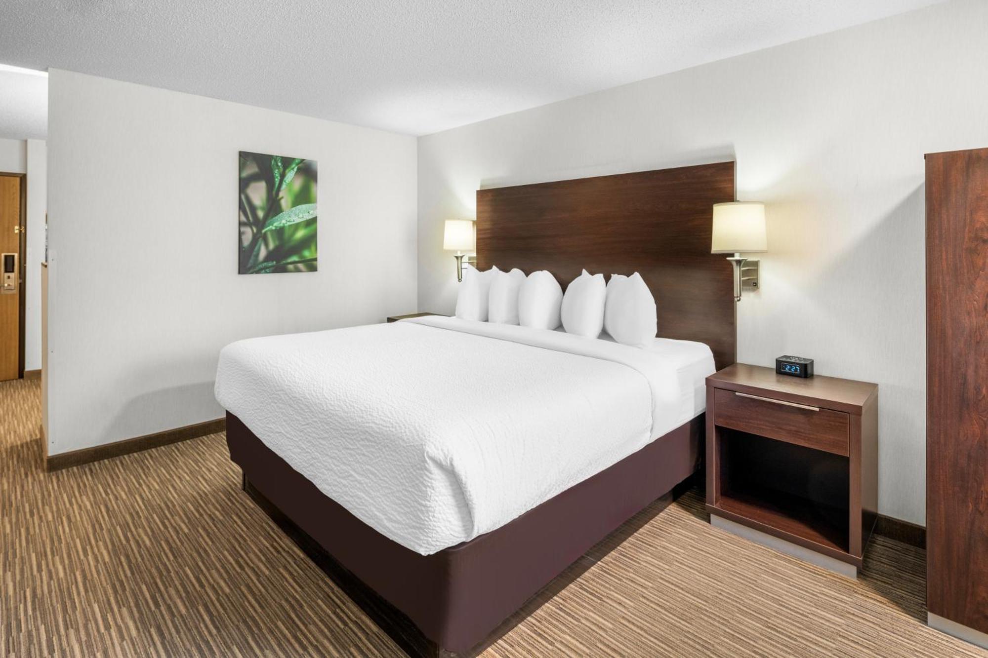 Everspring Inn & Suites Хилл-Сити Номер фото