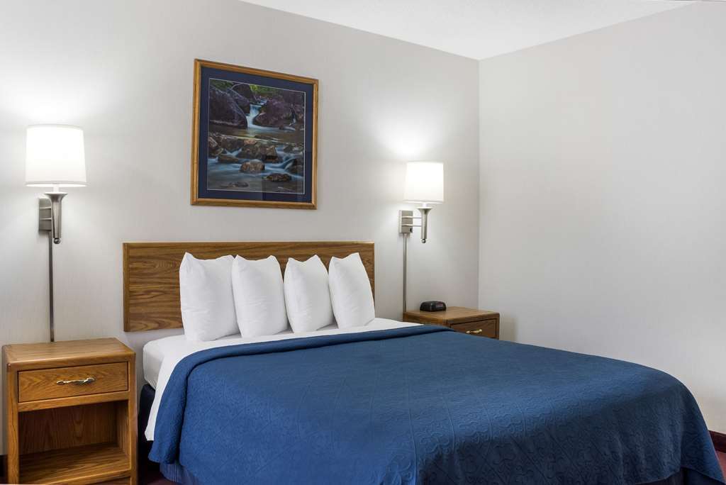 Everspring Inn & Suites Хилл-Сити Номер фото
